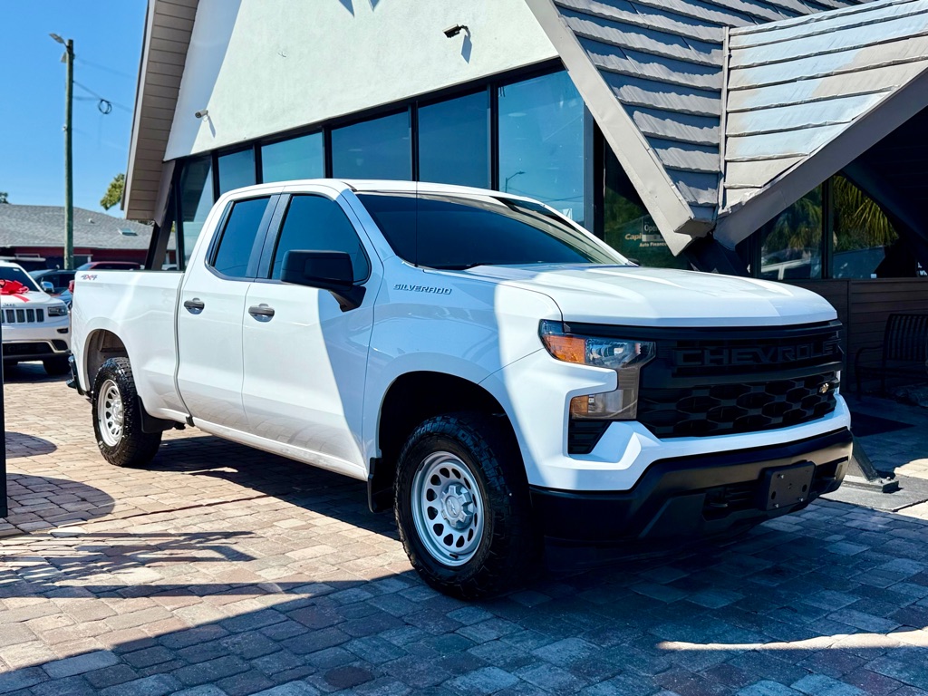 Photo 4 of this CHEVROLET SILVERADO 1500