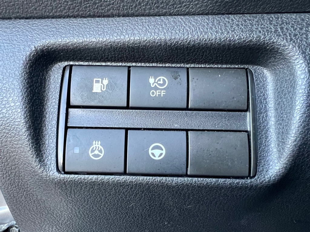 Photo 36 of this NISSAN LEAF
