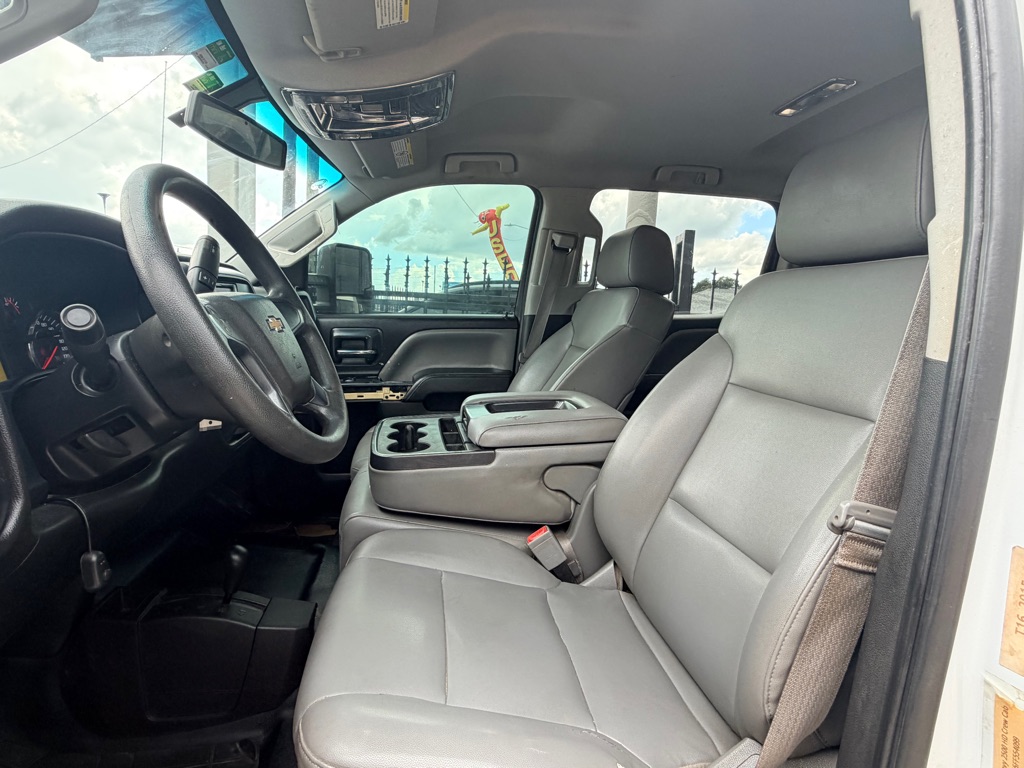 Photo 12 of this CHEVROLET SILVERADO 2500