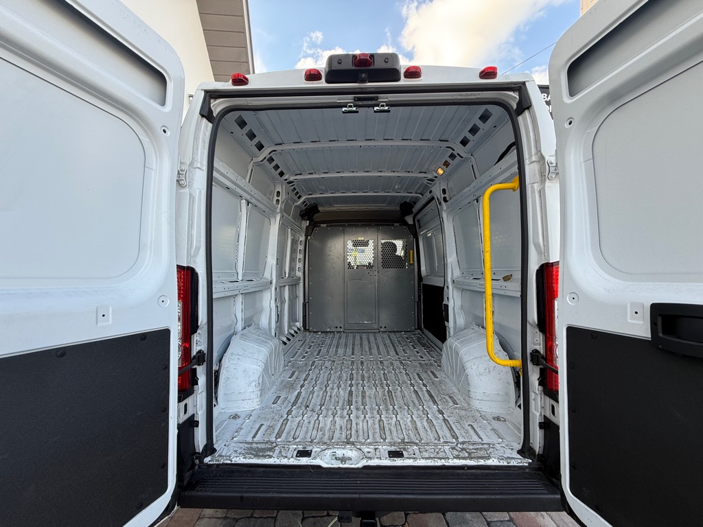 Photo 16 of this RAM PROMASTER 2500