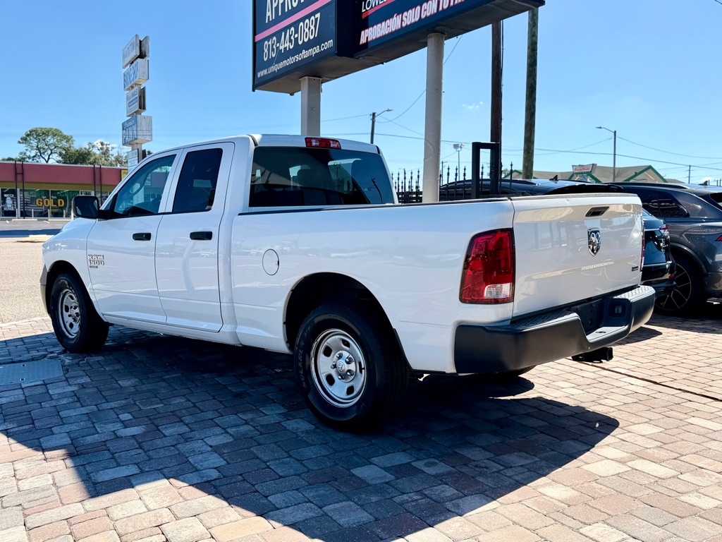 Photo 7 of this RAM 1500 CLASSIC