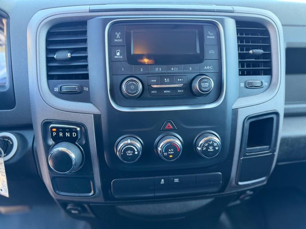 Photo 15 of this RAM 1500 CLASSIC