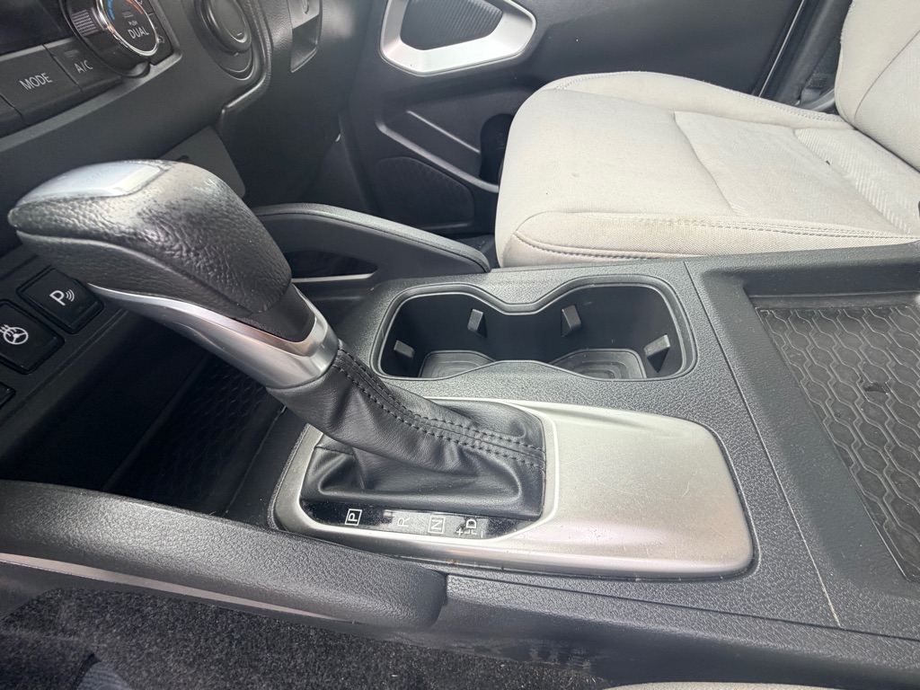 Photo 25 of this NISSAN FRONTIER