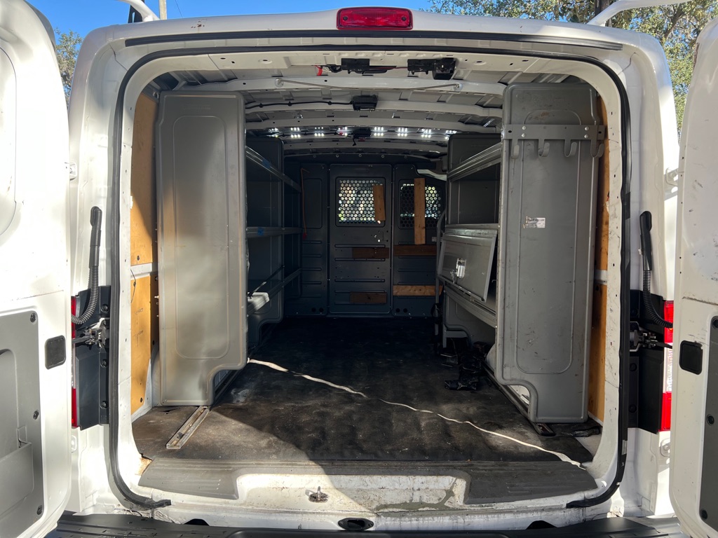 Photo 17 of this NISSAN NV