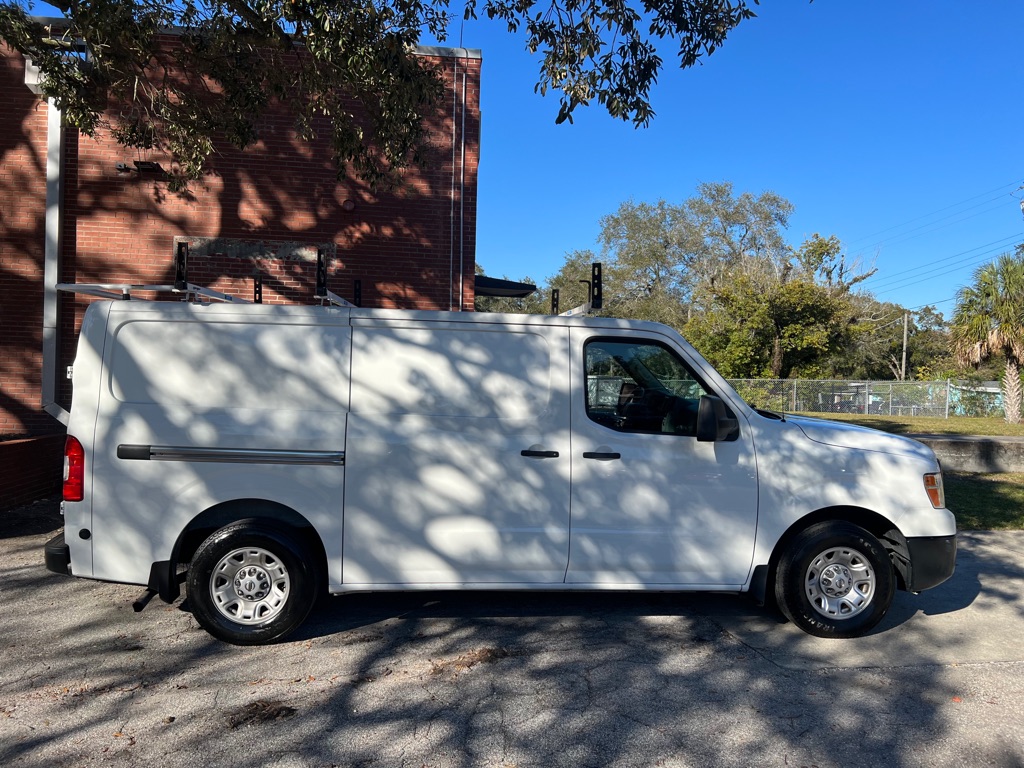Photo 31 of this NISSAN NV