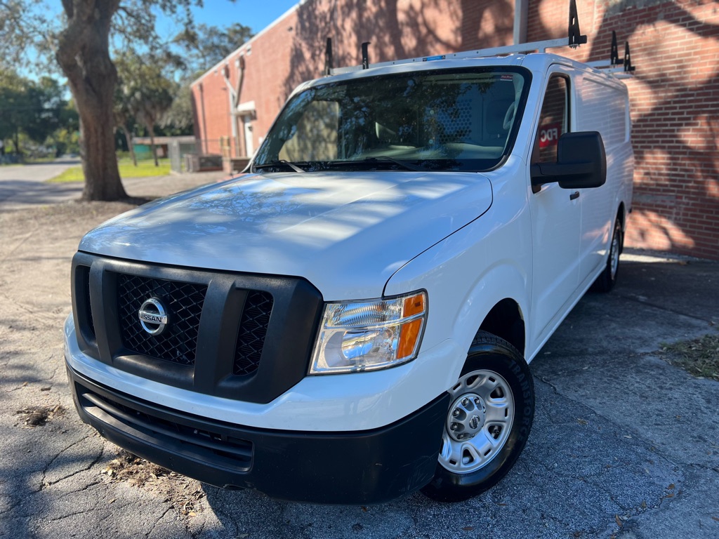 Photo 32 of this NISSAN NV
