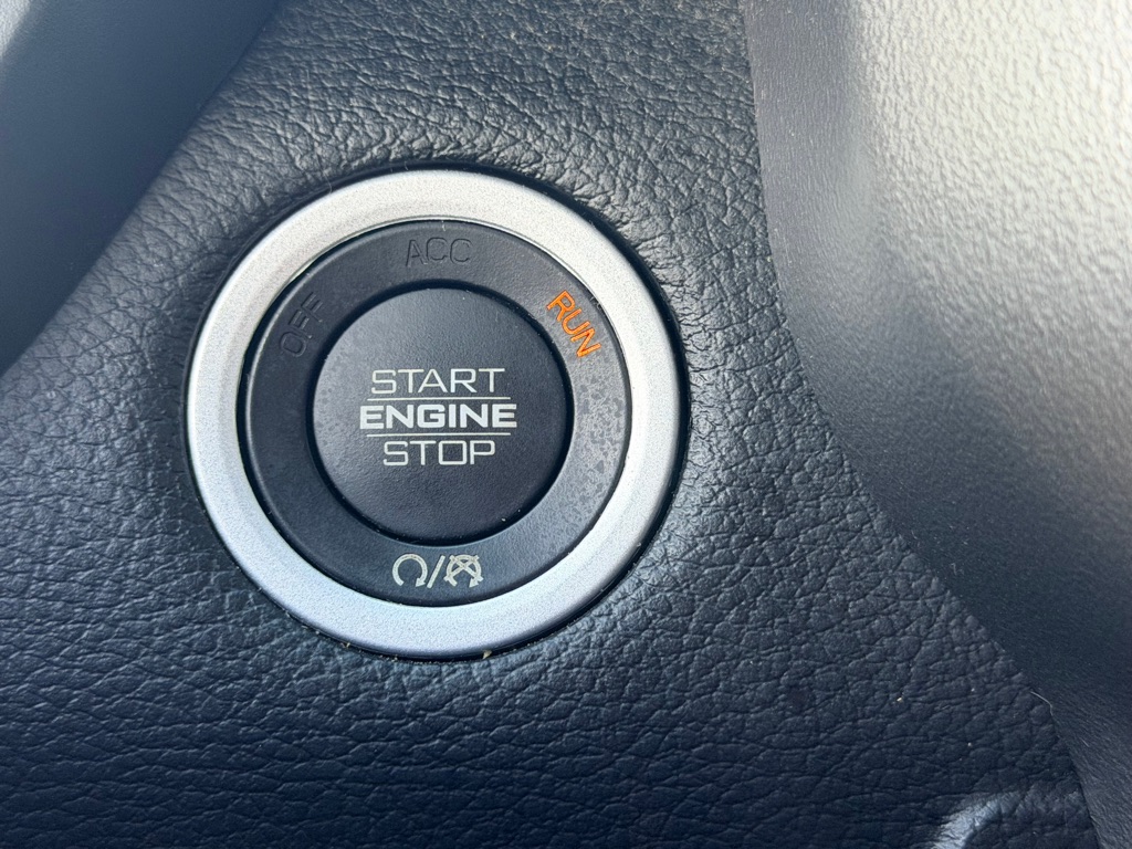 Photo 15 of this RAM 1500