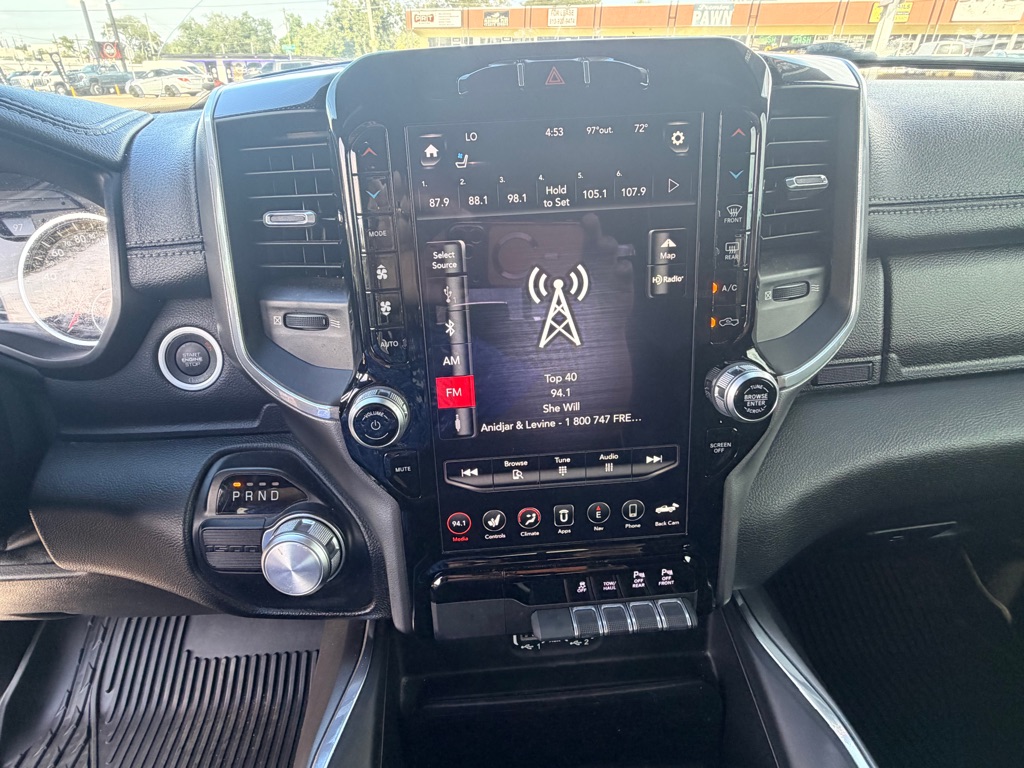 Photo 13 of this RAM 1500