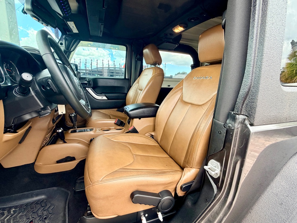 Photo 12 of this JEEP WRANGLER