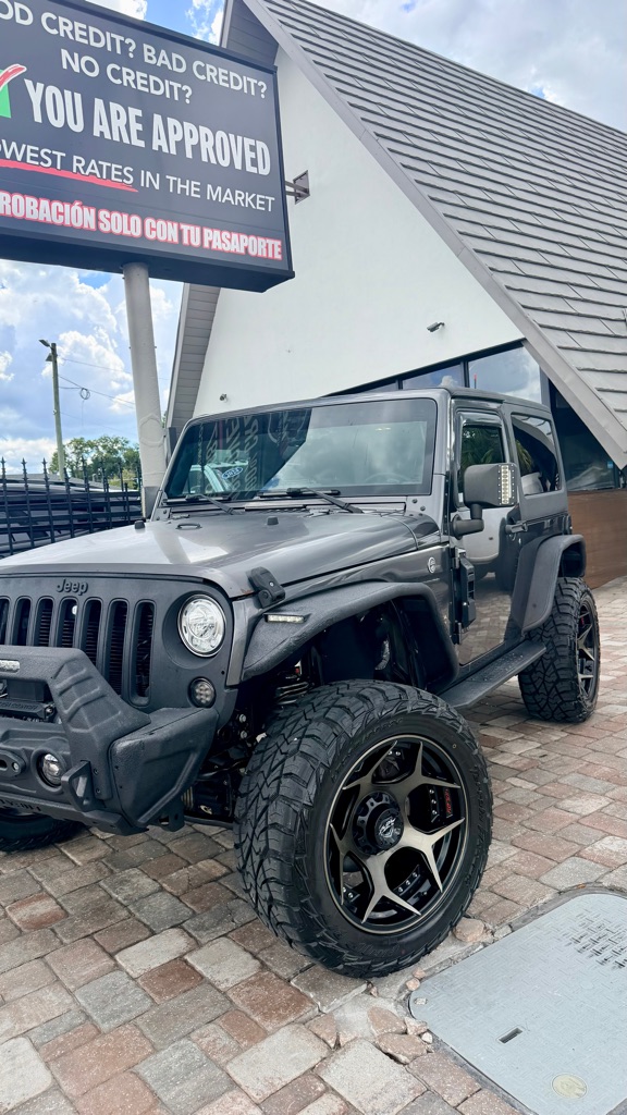 Photo 24 of this JEEP WRANGLER