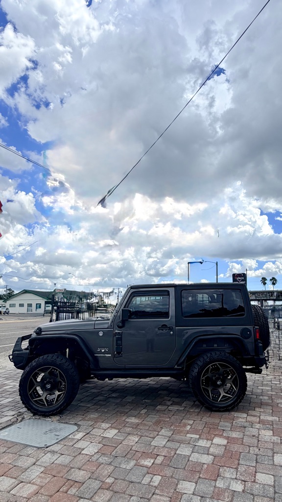 Photo 6 of this JEEP WRANGLER