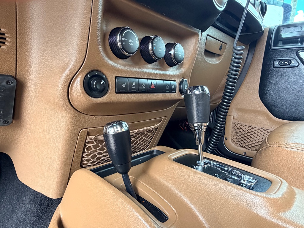 Photo 13 of this JEEP WRANGLER