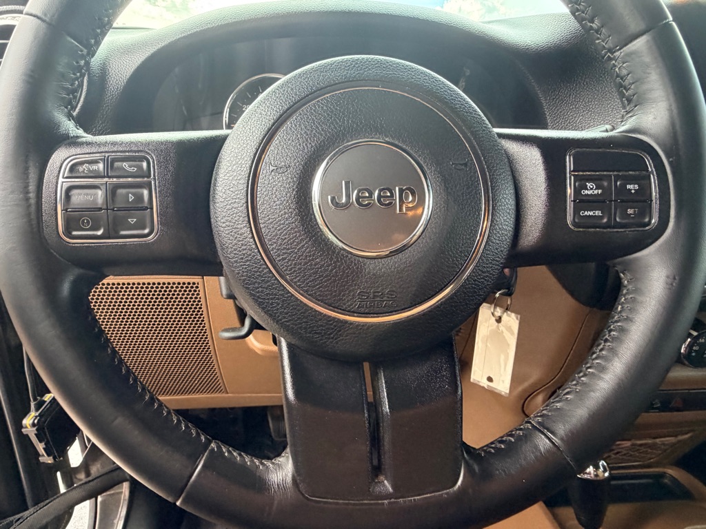 Photo 14 of this JEEP WRANGLER