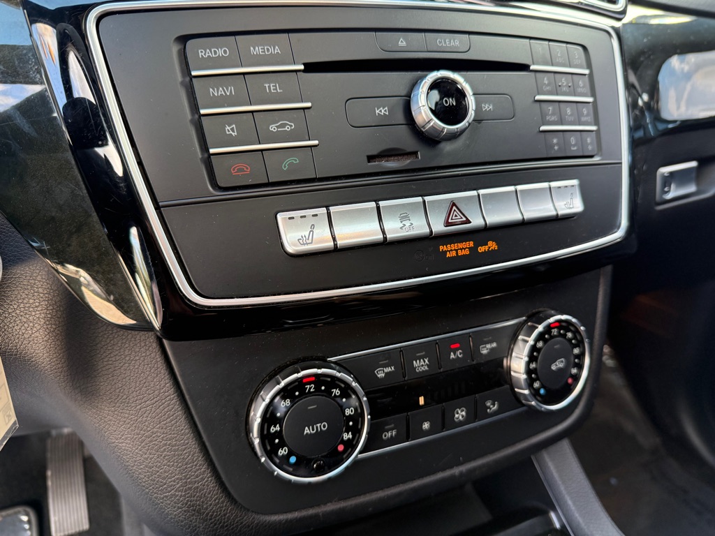 Photo 16 of this MERCEDES-BENZ GLE