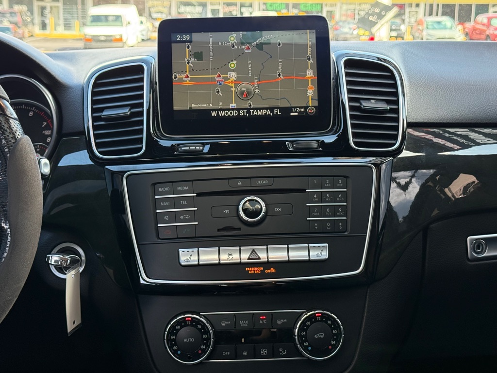 Photo 36 of this MERCEDES-BENZ GLE