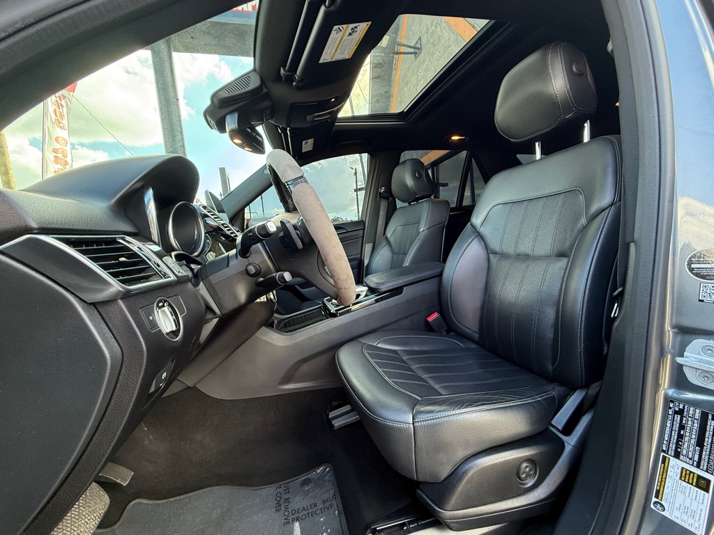 Photo 13 of this MERCEDES-BENZ GLE