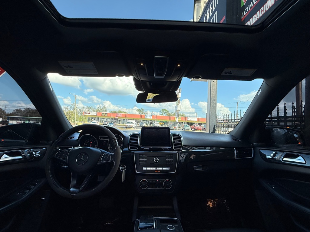 Photo 14 of this MERCEDES-BENZ GLE