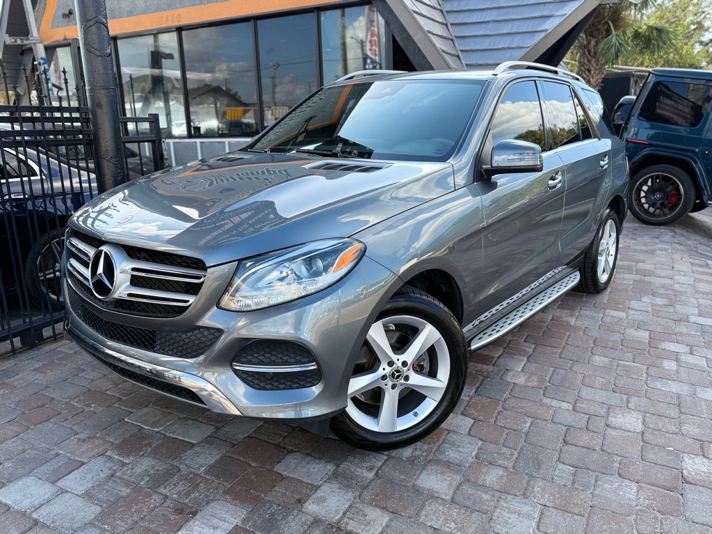 Photo 25 of this MERCEDES-BENZ GLE