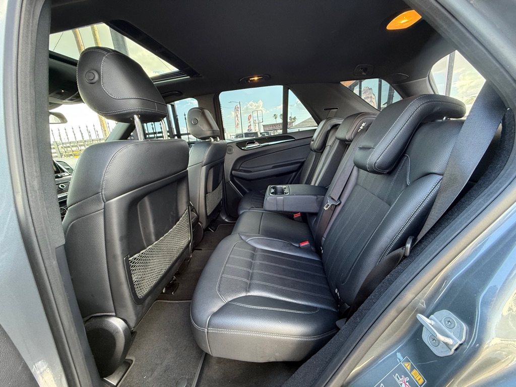 Photo 19 of this MERCEDES-BENZ GLE