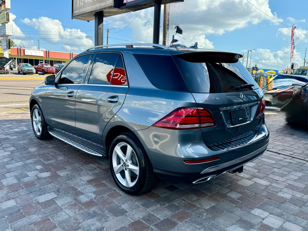 Photo 7 of this MERCEDES-BENZ GLE