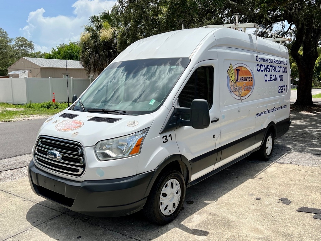 Photo 4 of this FORD TRANSIT