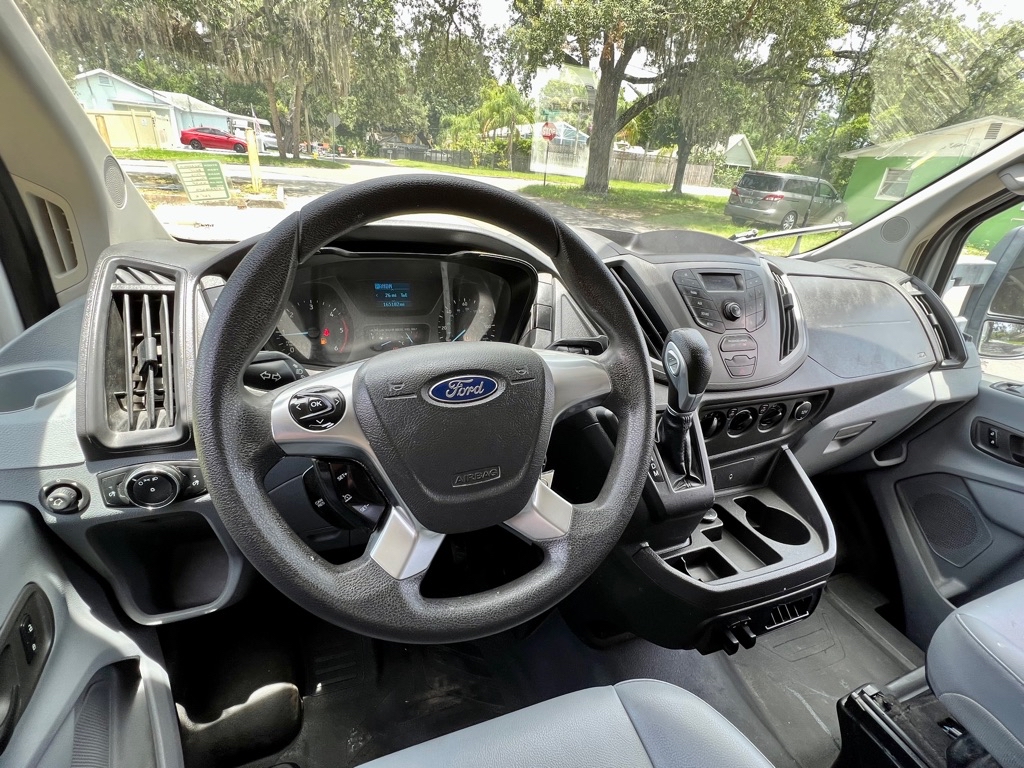 Photo 29 of this FORD TRANSIT