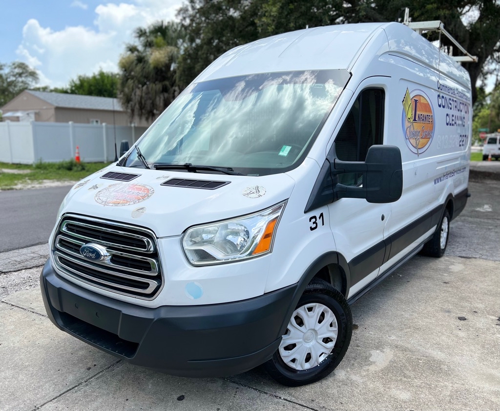 Photo 41 of this FORD TRANSIT
