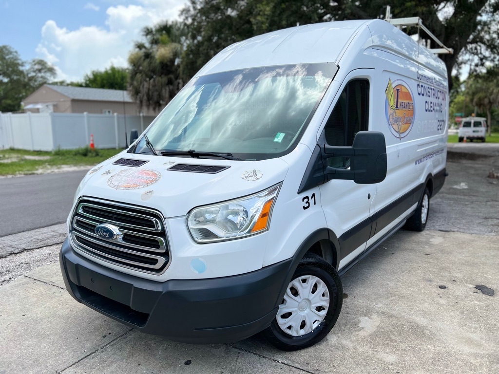 Photo 40 of this FORD TRANSIT