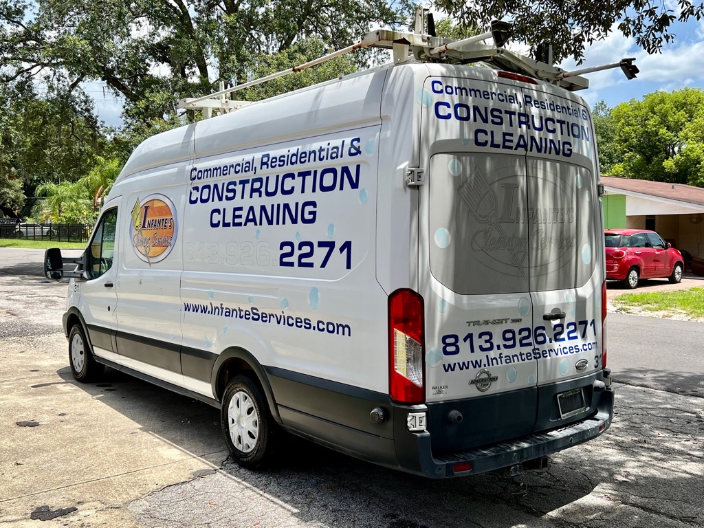 Photo 10 of this FORD TRANSIT