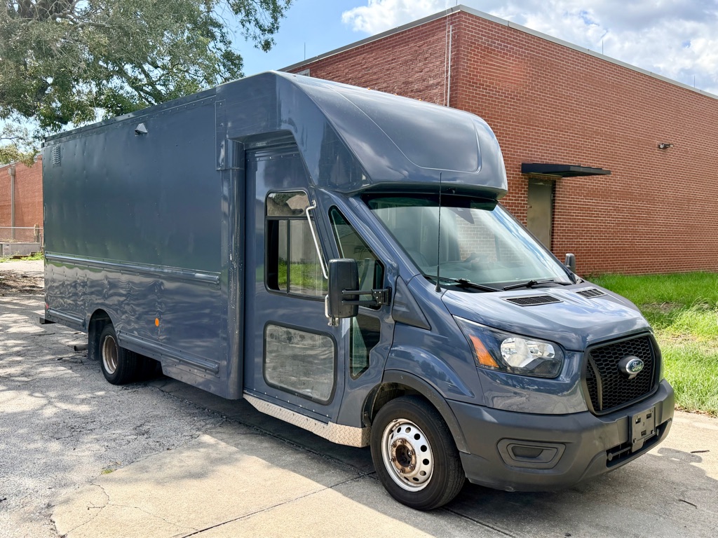 Photo 4 of this FORD TRANSIT