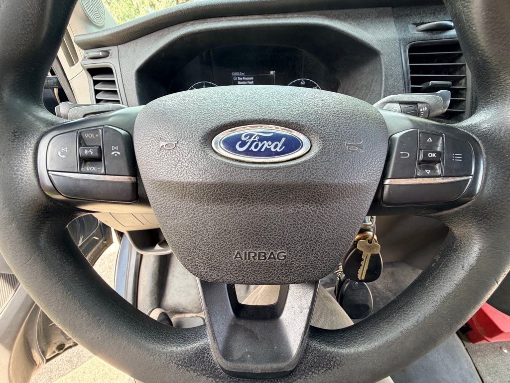 Photo 20 of this FORD TRANSIT