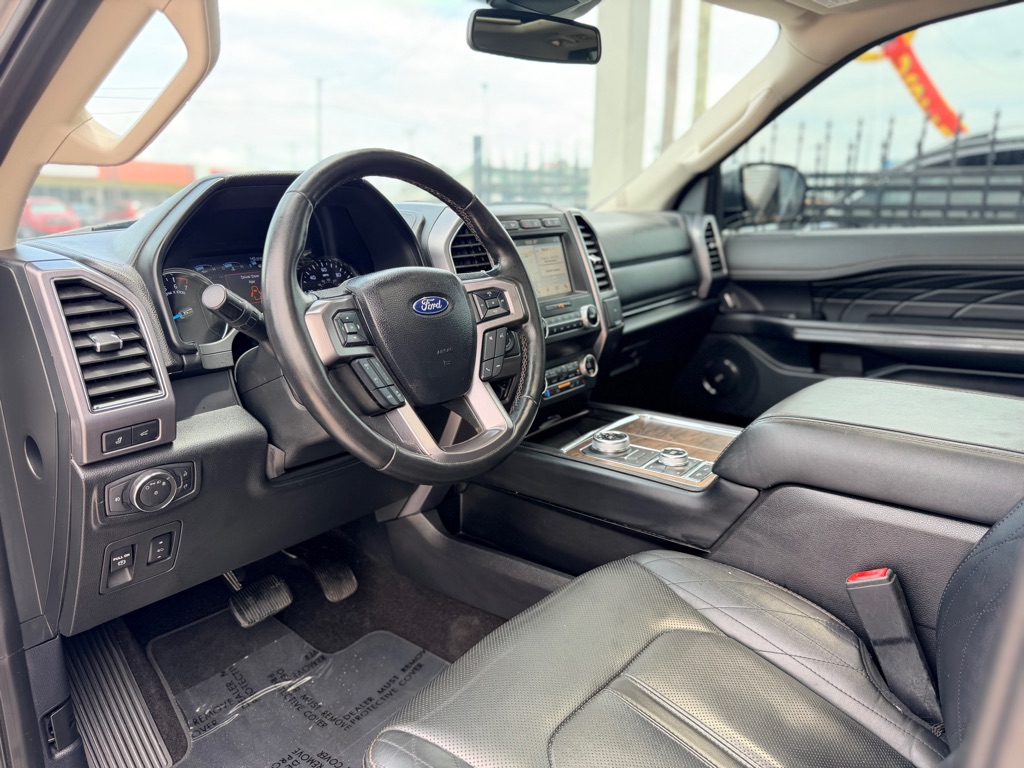 Photo 18 of this FORD EXPEDITION