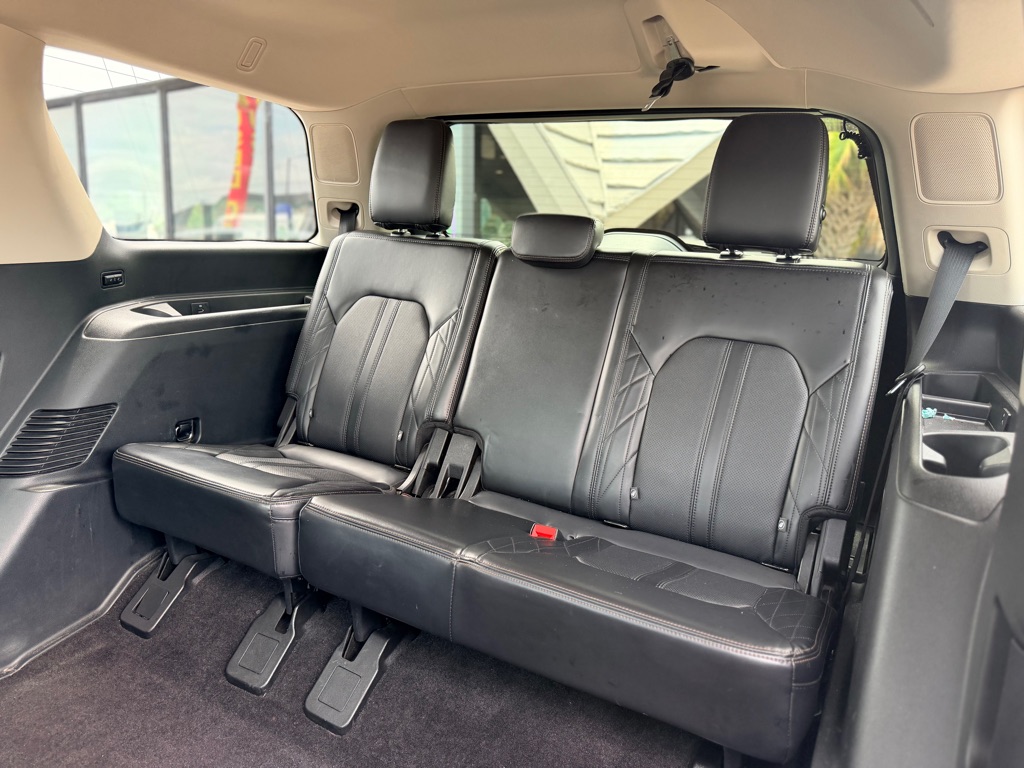 Photo 23 of this FORD EXPEDITION