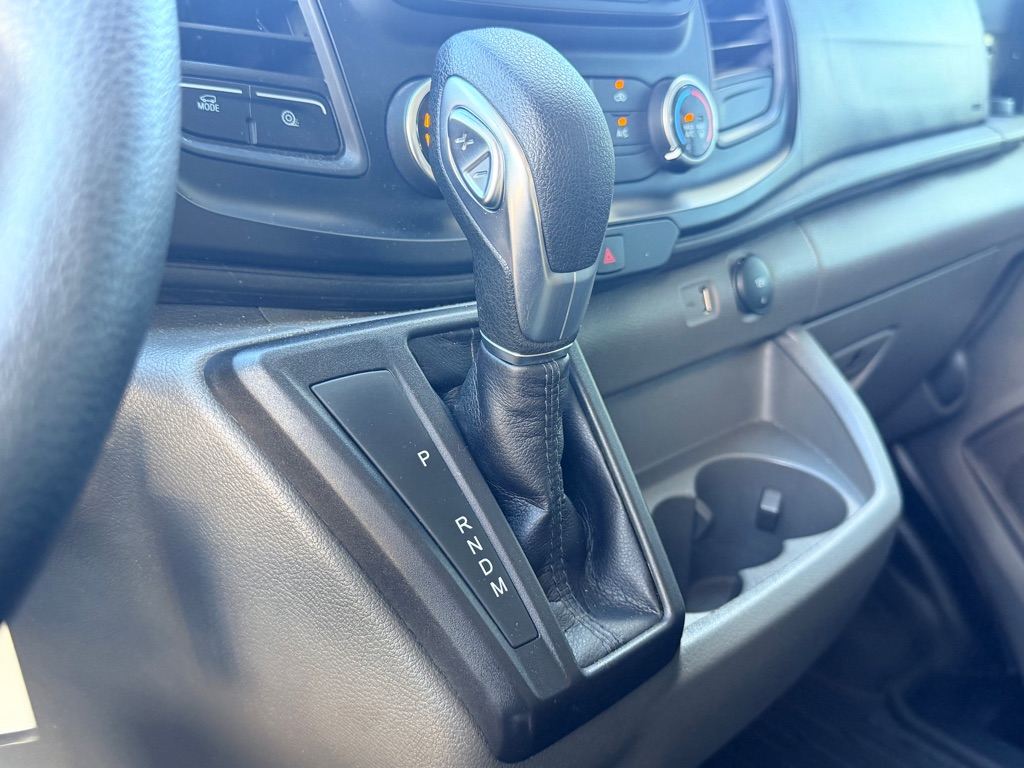 Photo 12 of this FORD TRANSIT