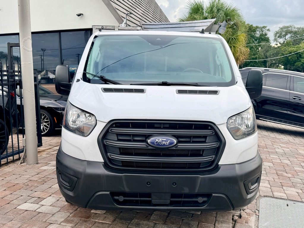 Photo 3 of this FORD TRANSIT