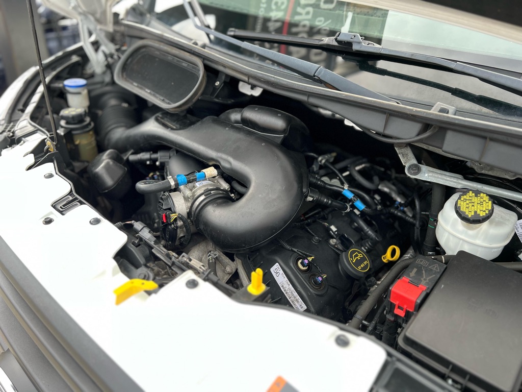 Photo 15 of this FORD TRANSIT