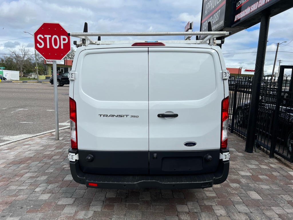 Photo 6 of this FORD TRANSIT