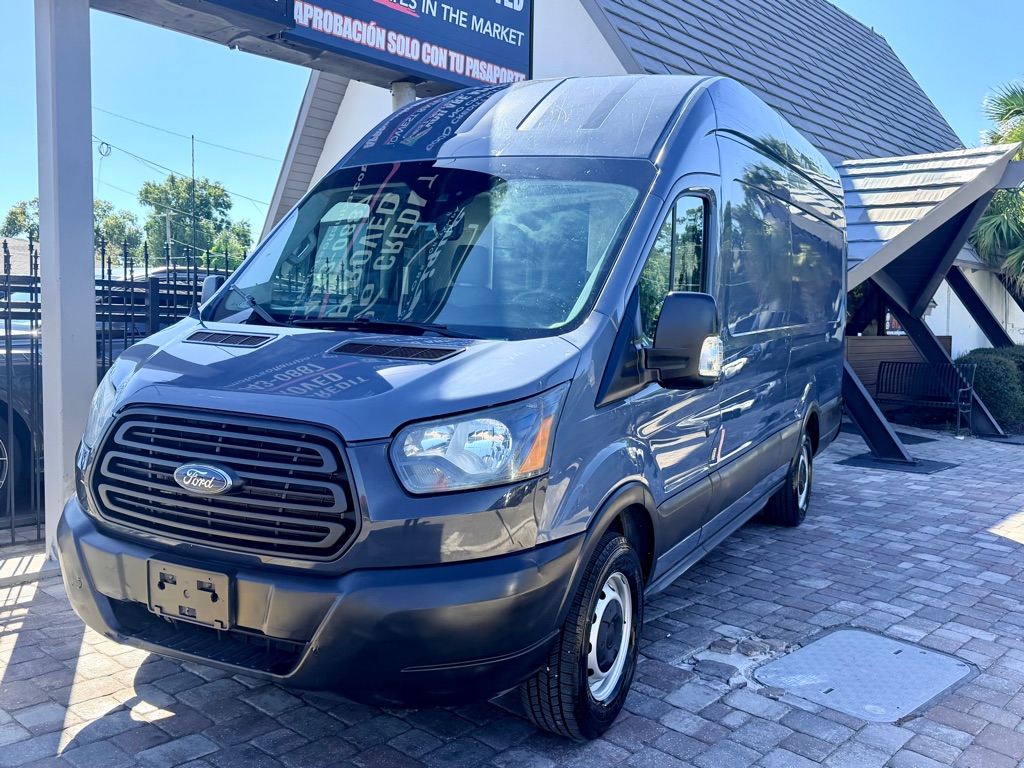 Photo 5 of this FORD TRANSIT
