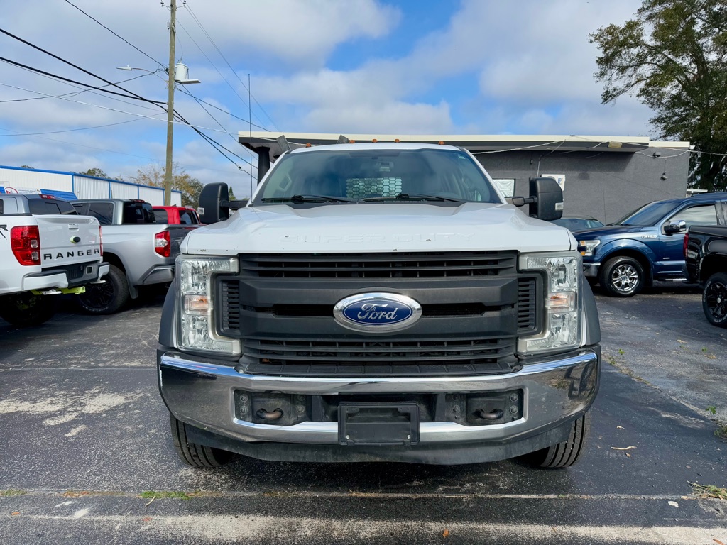 Photo 3 of this FORD F450
