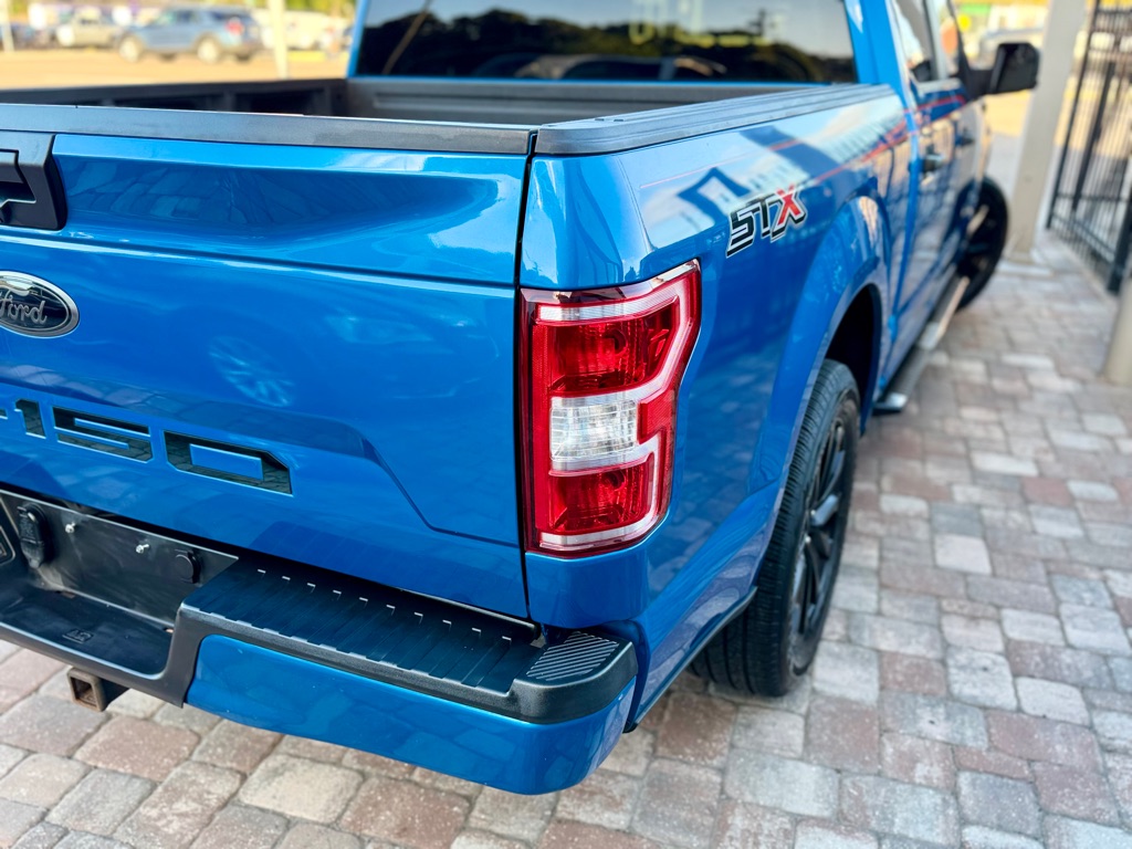 Photo 32 of this FORD F150