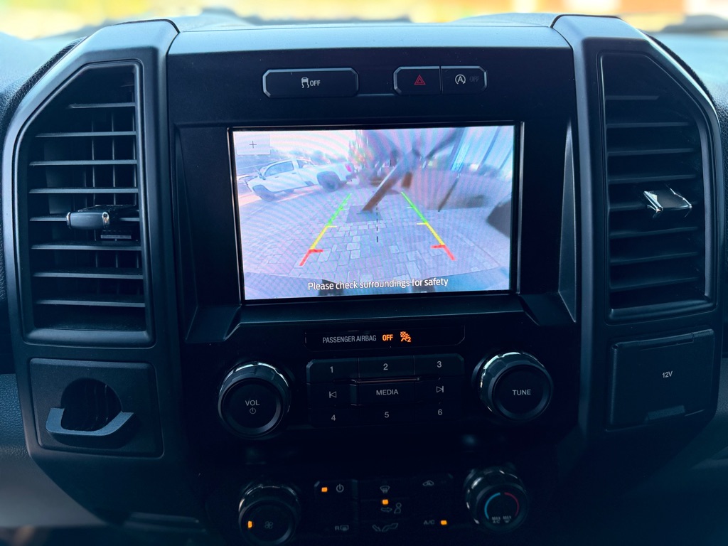 Photo 18 of this FORD F150