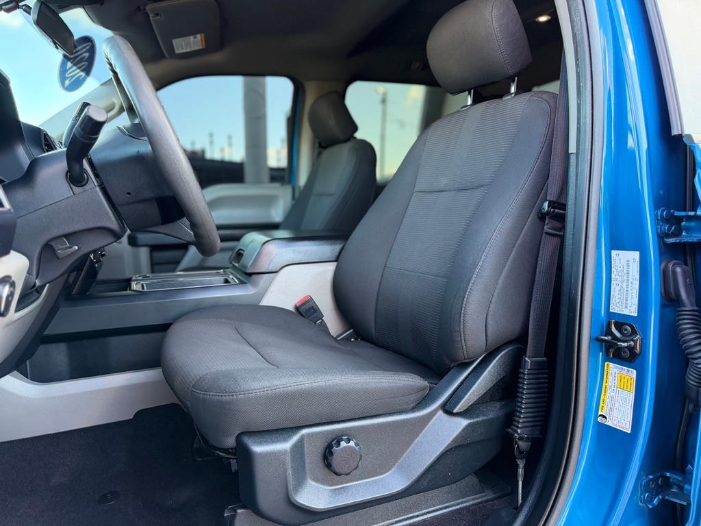 Photo 15 of this FORD F150