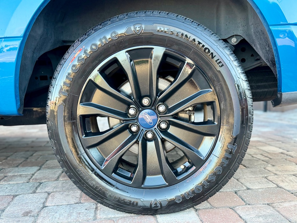 Photo 13 of this FORD F150