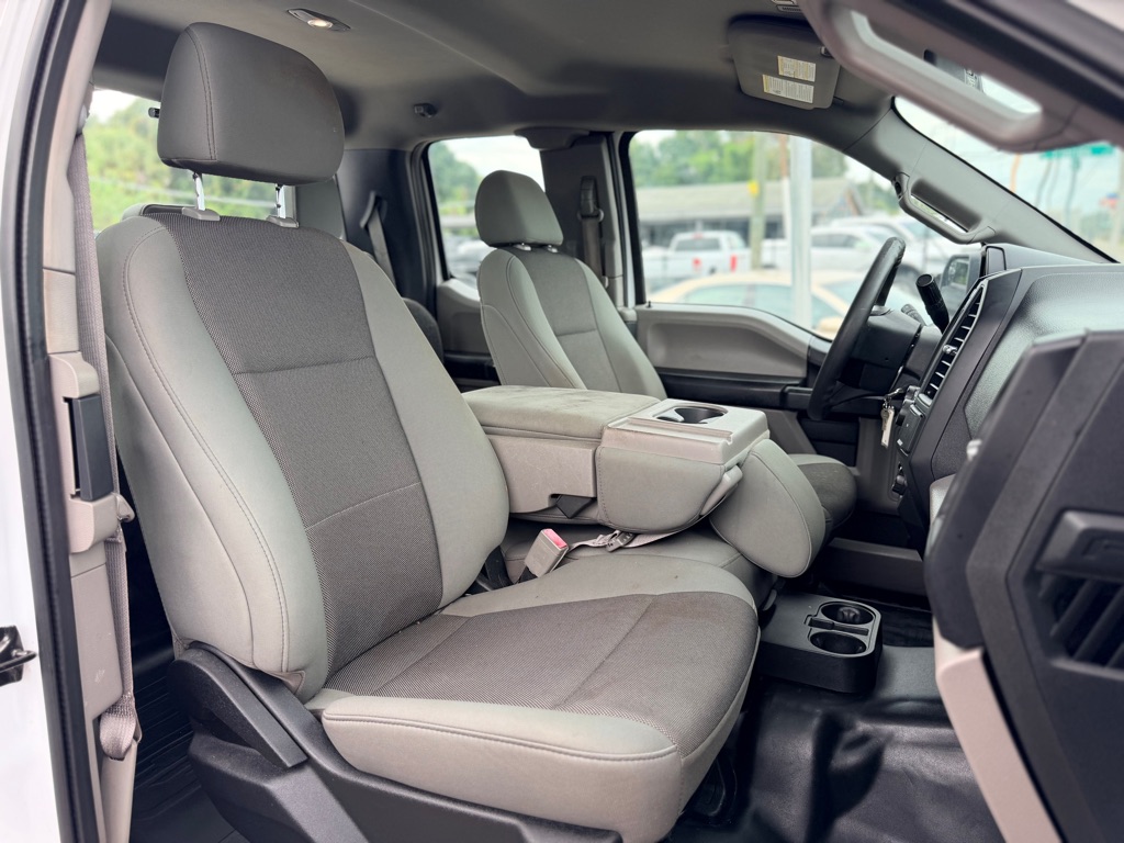 Photo 17 of this FORD F150