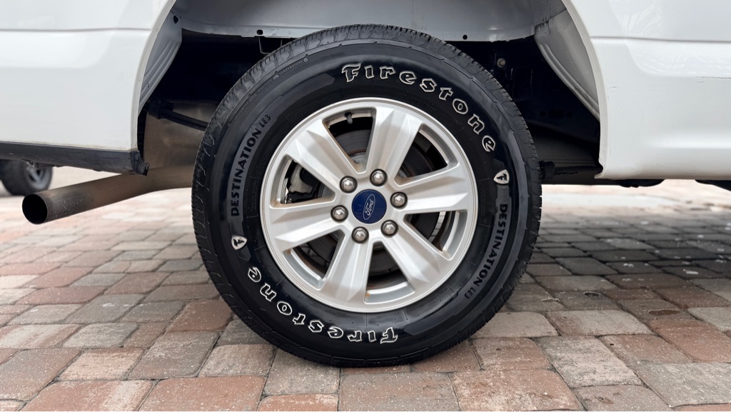 Photo 11 of this FORD F150