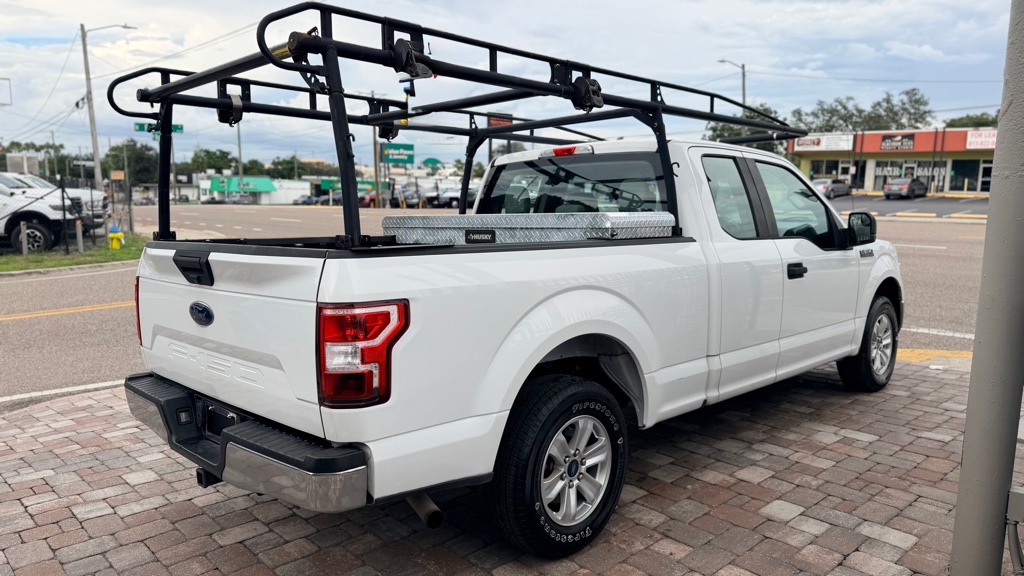 Photo 14 of this FORD F150