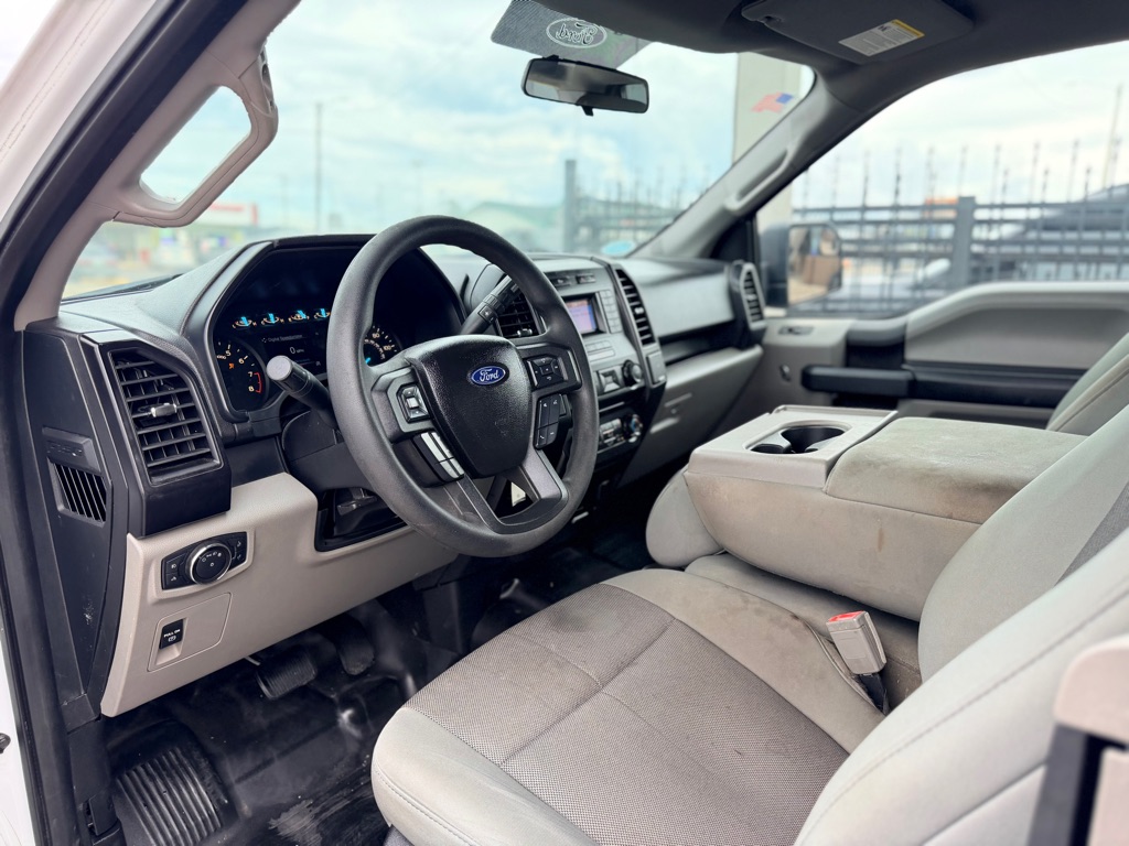 Photo 19 of this FORD F150