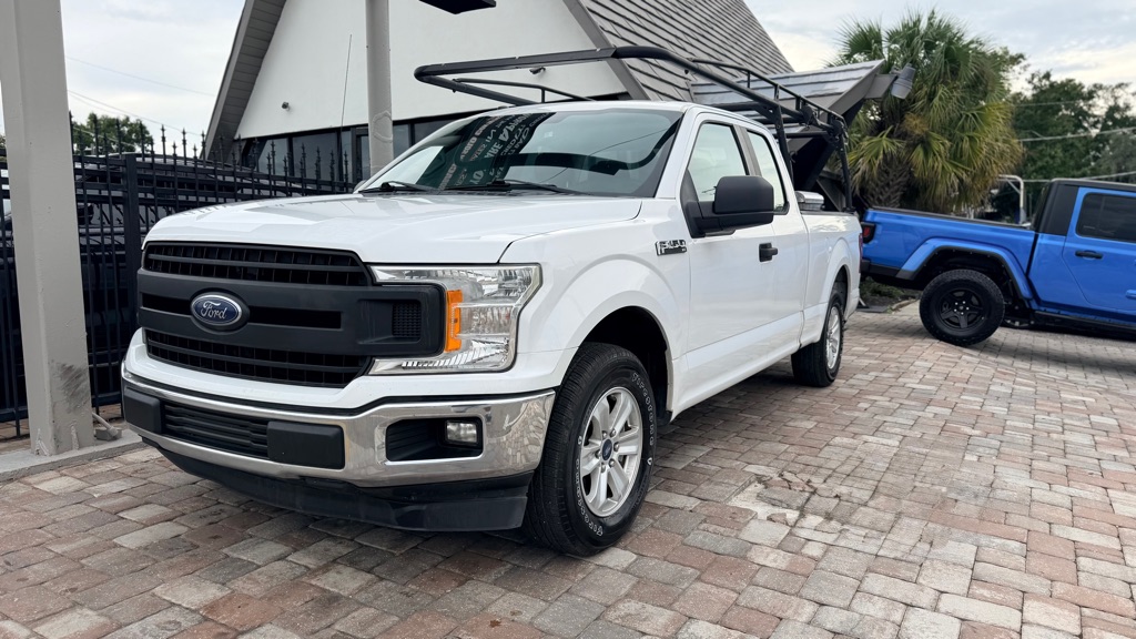 Photo 6 of this FORD F150