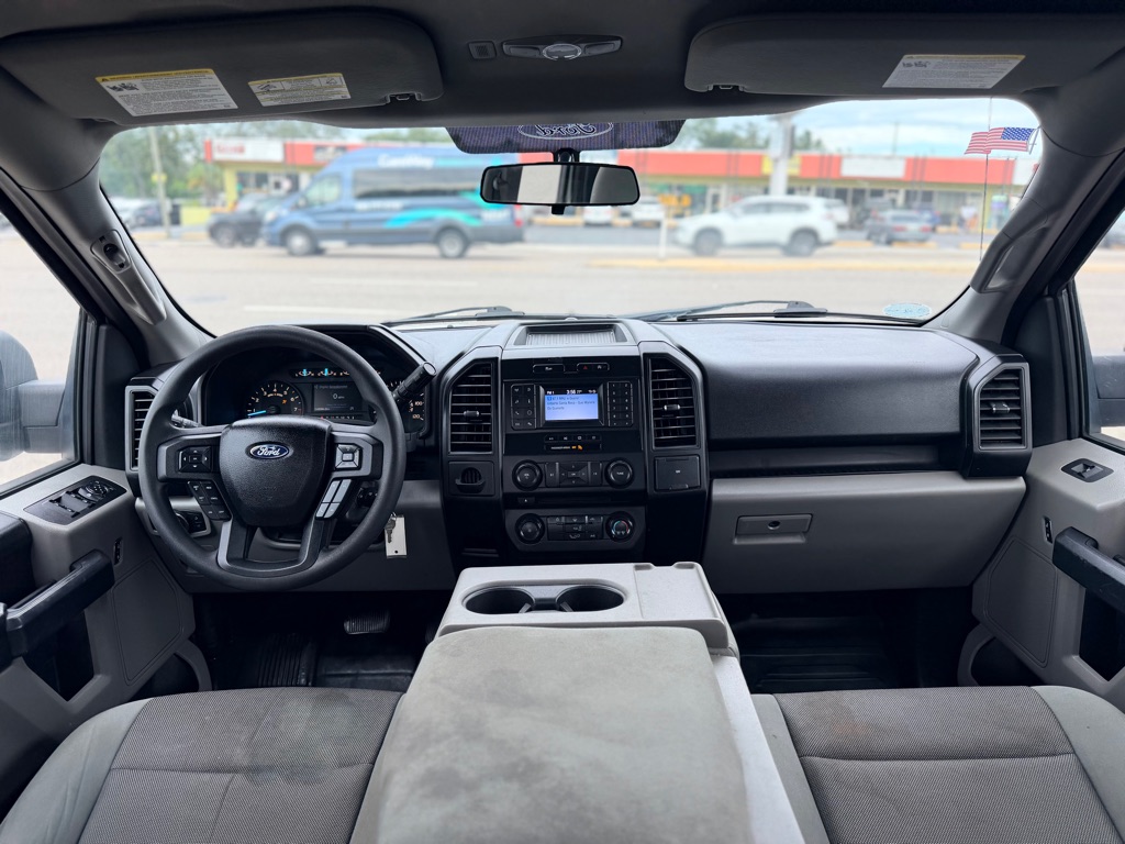 Photo 24 of this FORD F150