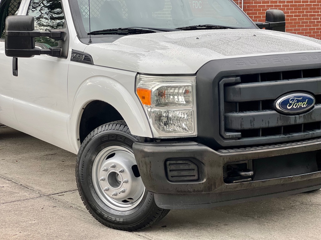 Photo 44 of this FORD F350